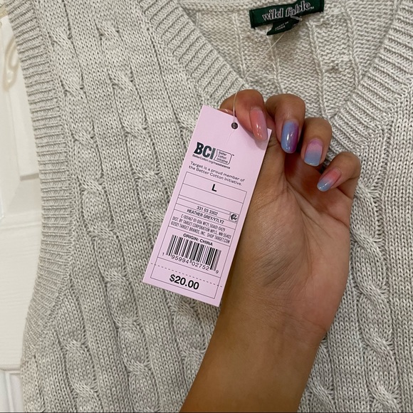 Wild fable gray sweater vest - size L - Picture 4 of 5